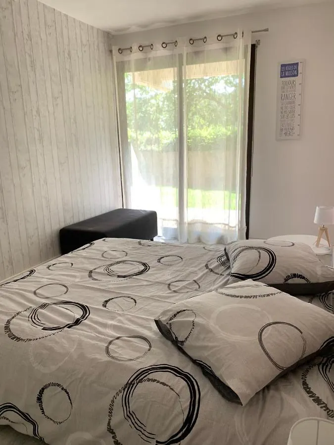 MandelieuMagnifique T2 Avec Terrasse Et Jardin Priveアパートメント 0*, Mandelieu