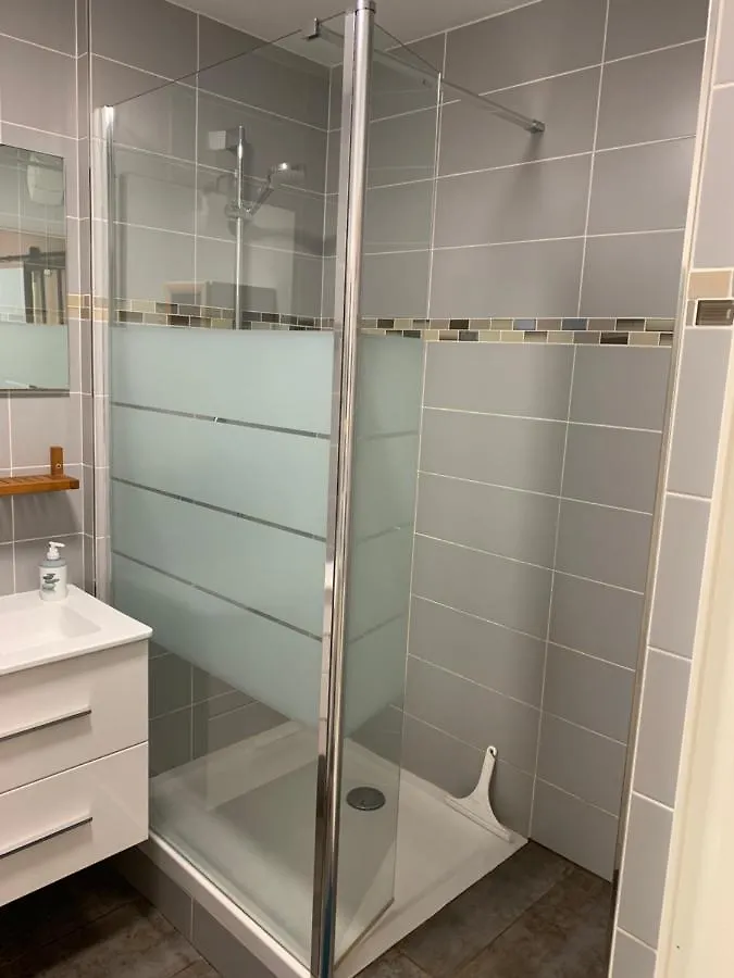 Appartement Magnifique T2 avec terrasse et Jardin privé à Mandelieu