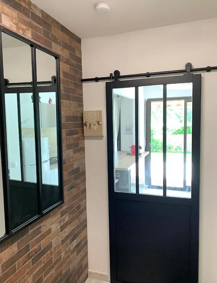 Magnifique T2 Avec Terrasse Et Jardin Prive Apartment Mandelieu-la-Napoule